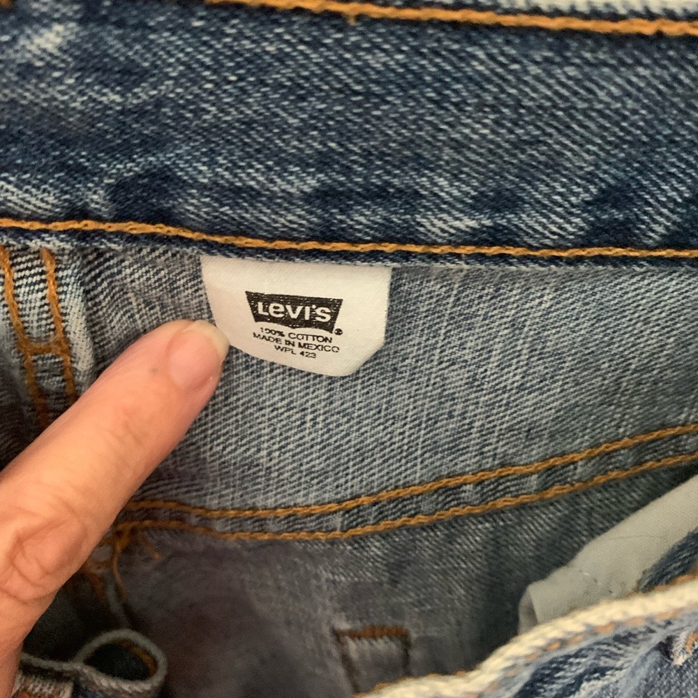 Levi's Men's Straight fit 501 Blue Jeans - Picture 4 of 6
